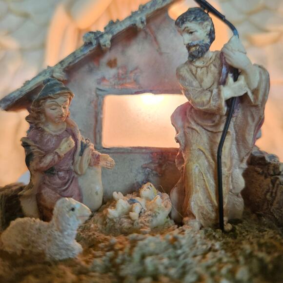 Vintage7.5" Sculptured Nightlight Angel Over Nativity Scene Electric Light READ - Picture 6 of 9